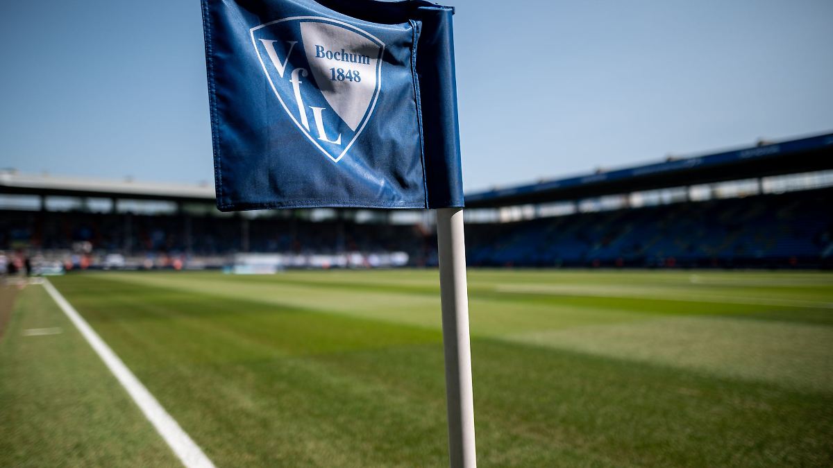 Nordrhein-Westfalen: Bochum stattet Top-Talent mit Profivertrag aus