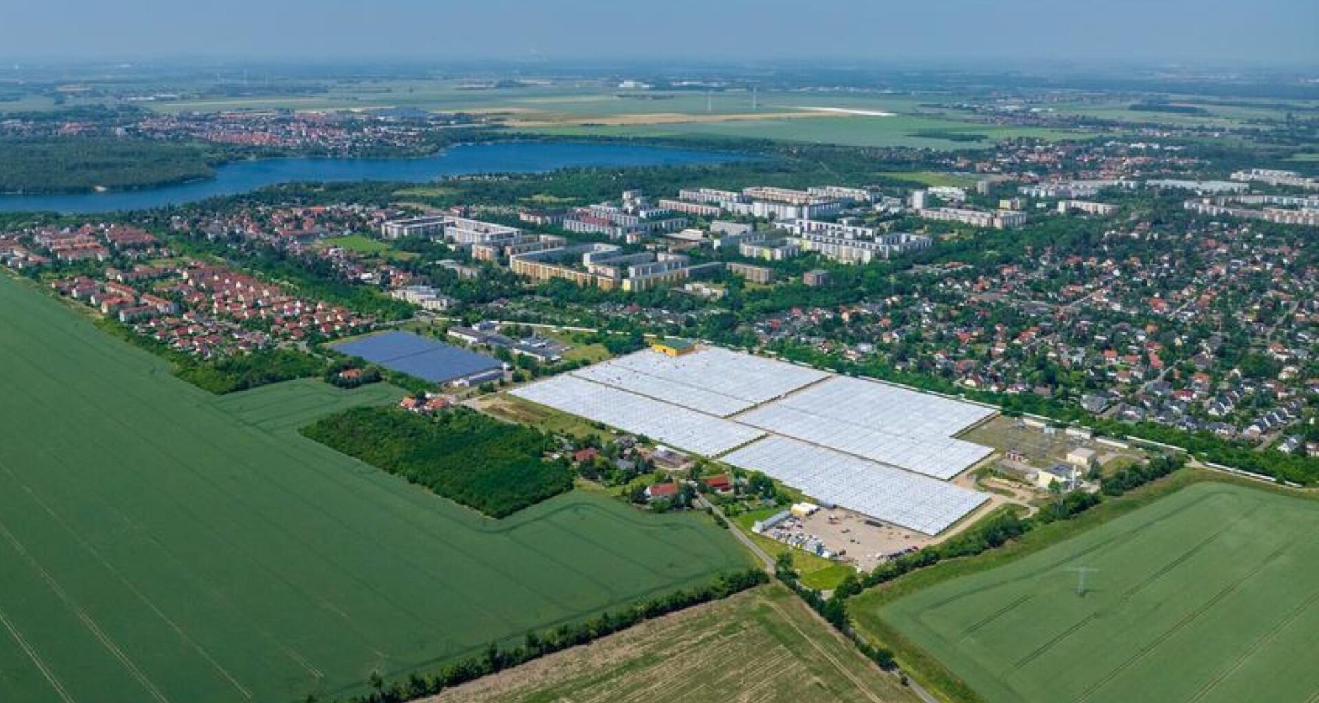 Letzte der 13.200 Kollektoren montiert · Leipziger Zeitung