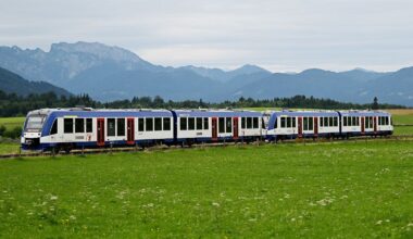 Bayern: Bahn-Chaos in Bayern: Strecke München-Holzkirchen gesperrt