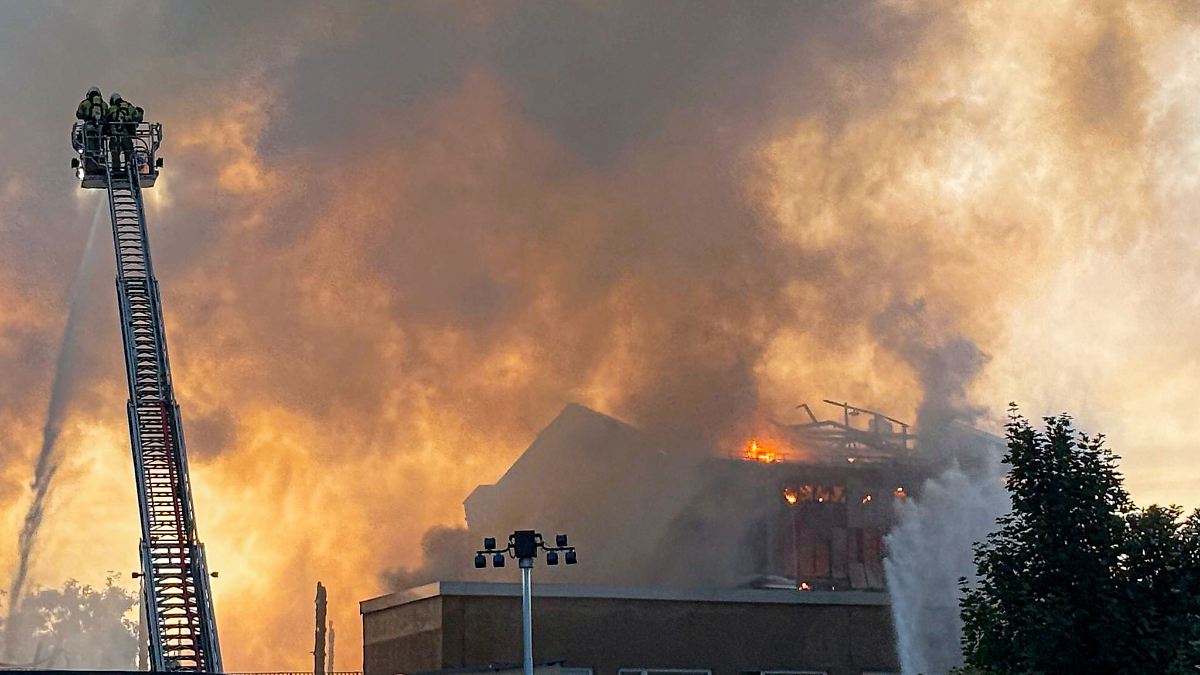 Sachsen: Brand in alter Staatsoperette Dresden - Kinder tatverdächtig