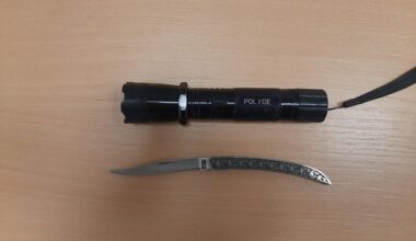 BPOL-HB: Bundespolizei beschlagnahmt erneut verbotene Waffe am Bremer Flughafen
