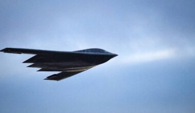 Fischer: B2-Bomber schon vor Ort: "Wenn Trump den Schritt geht, werden USA ein Kriegsziel"