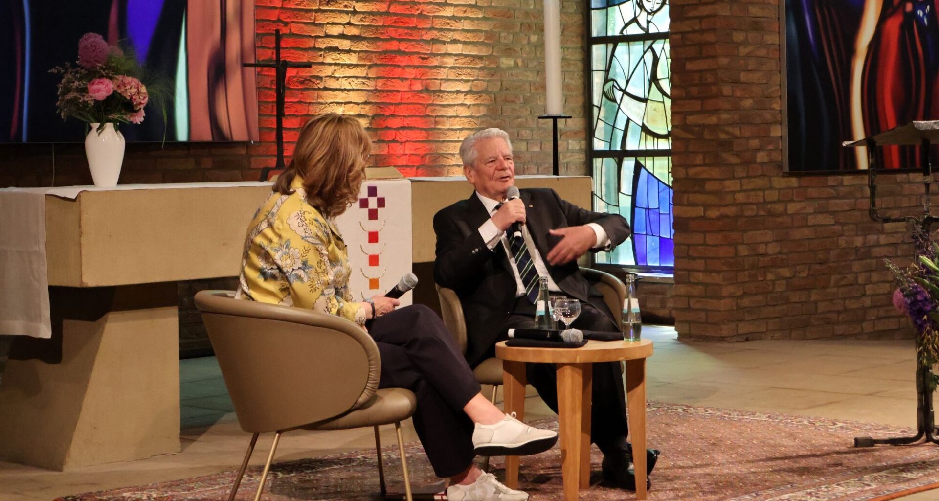 You are currently viewing Joachim Gauck zu Gast in der Diakonie Michaelshoven: Ein Appell für Verantwortung und Zusammenhalt