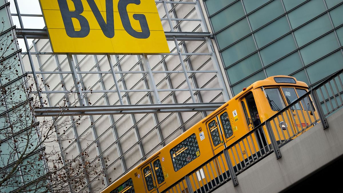 Berlin & Brandenburg: Senat berät über Messerverbot in Bussen und Bahnen