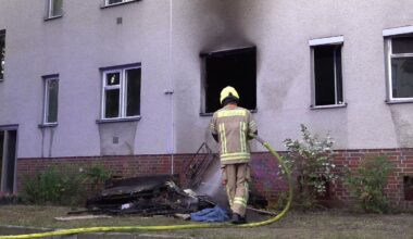 Berlin & Brandenburg: Feuer in Mehrfamilienhaus - Kinder unter den Verletzten
