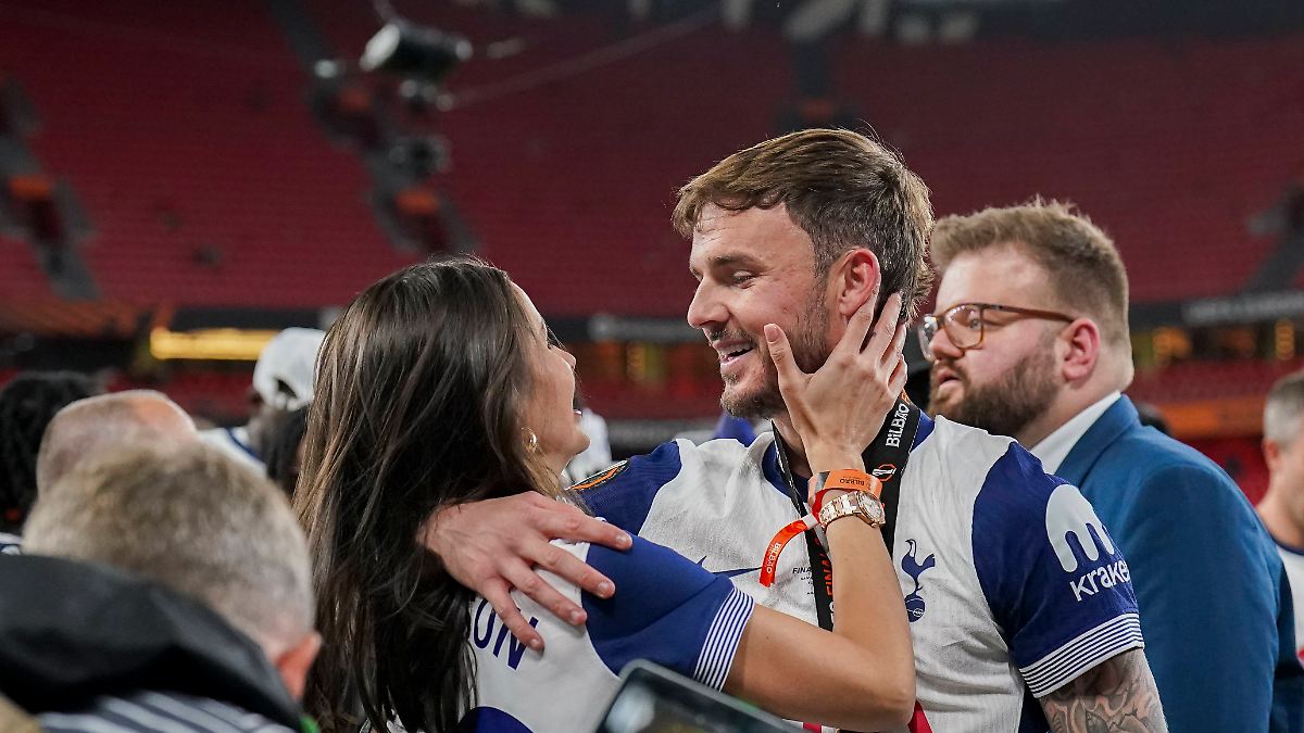 Sport_Header_Fußball_DT.png