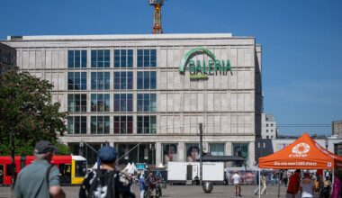 Berlin & Brandenburg: Direktor: Alexanderplatz Chance für Zentralbibliothek