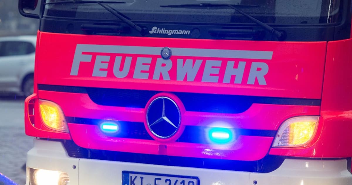 Drei Pkw und zwei Boote in Kiel-Schilksee ausgebrannt