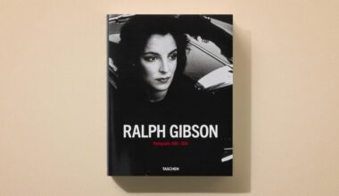 Fotograf Ralph Gibson signiert in Köln sein neues Buch