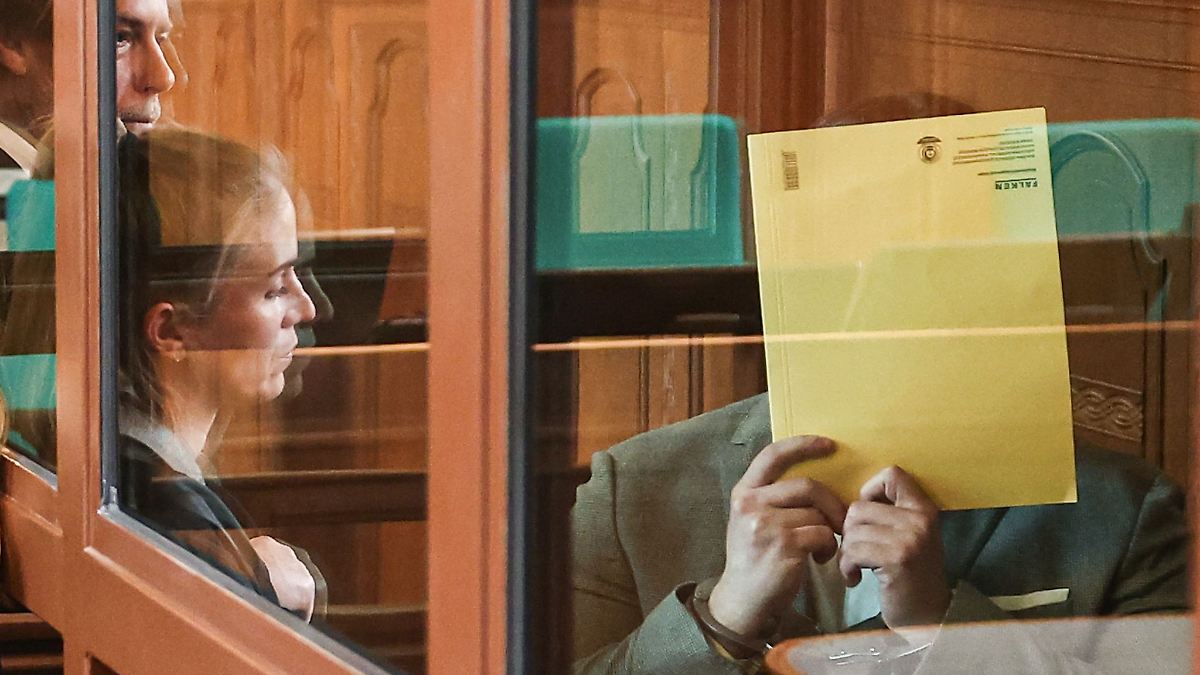 Berlin & Brandenburg: Mordauftrag? Mutmaßlicher Banden-Chef schweigt vor Gericht