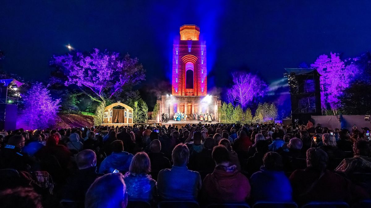 Berlin & Brandenburg: Spreewälder Sagennacht in Burg gestartet