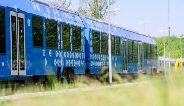 Niedersachsen & Bremen: Rückreise vom Schulausflug: Mädchen geraten in Schlägerei