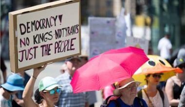 „Eis statt ICE“ - Anti-Trump Demo in Frankfurt