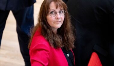 Berlin & Brandenburg: Ex-Innenministerin meldet sich nach Rücktritt zurück