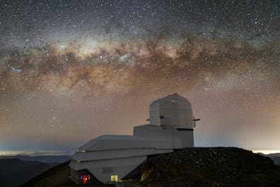 Das in Chile gelegene Vera C. Rubin-Observatorium hat freie Sicht auf den Nachthimmel.