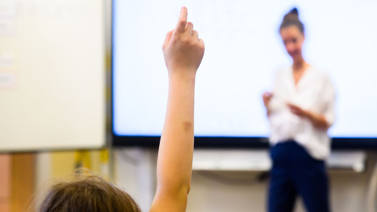 Berlin & Brandenburg: Künftige Landlehrer können sich für Stipendium bewerben