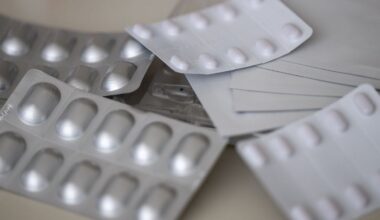 EU schlägt Alarm: Rekordmengen neuer synthetischer Drogen und Opioide überschwemmen Europa