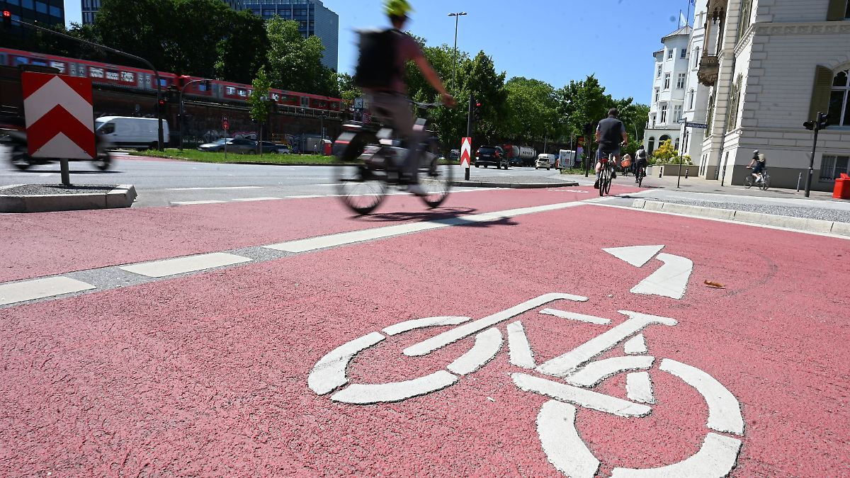 Hamburg & Schleswig-Holstein: Trotz Radwegausbaus kaum mehr Radverkehr