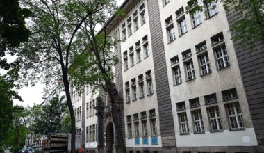 Berlin & Brandenburg: Carl-Bolle-Grundschule: Abgeordnete nehmen Akteneinsicht