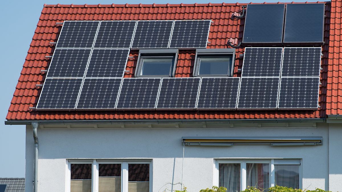 630 Euro jährlich einsparen: Großbritannien will neue Wohnungen "standartmäßig" mit Solarzellen ausstatten