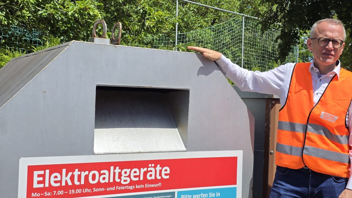 Stadtwerke beklagen illegale Entsorgung und werben für richtige Entsorgung von Wertstoffen – warum Akkus und Batterien nichts im Hausmüll zu suchen haben – Du bist Halle