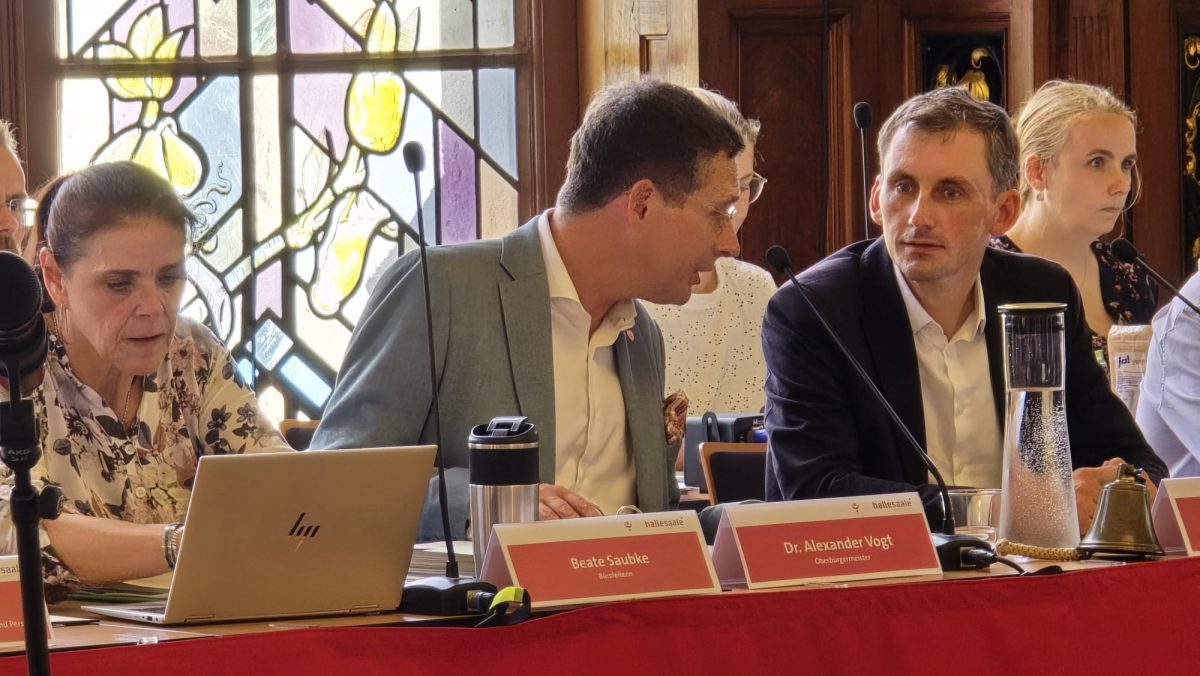 innen der Latina zu Gast, Verpackungssteuer vertagt, Debatte um Hansetag, Bebauungsplan für Zukunftszentrum zugestimmt – Du bist Halle