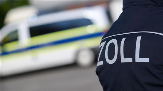 Zoll kontrolliert Baustellen in Stade und Bremen