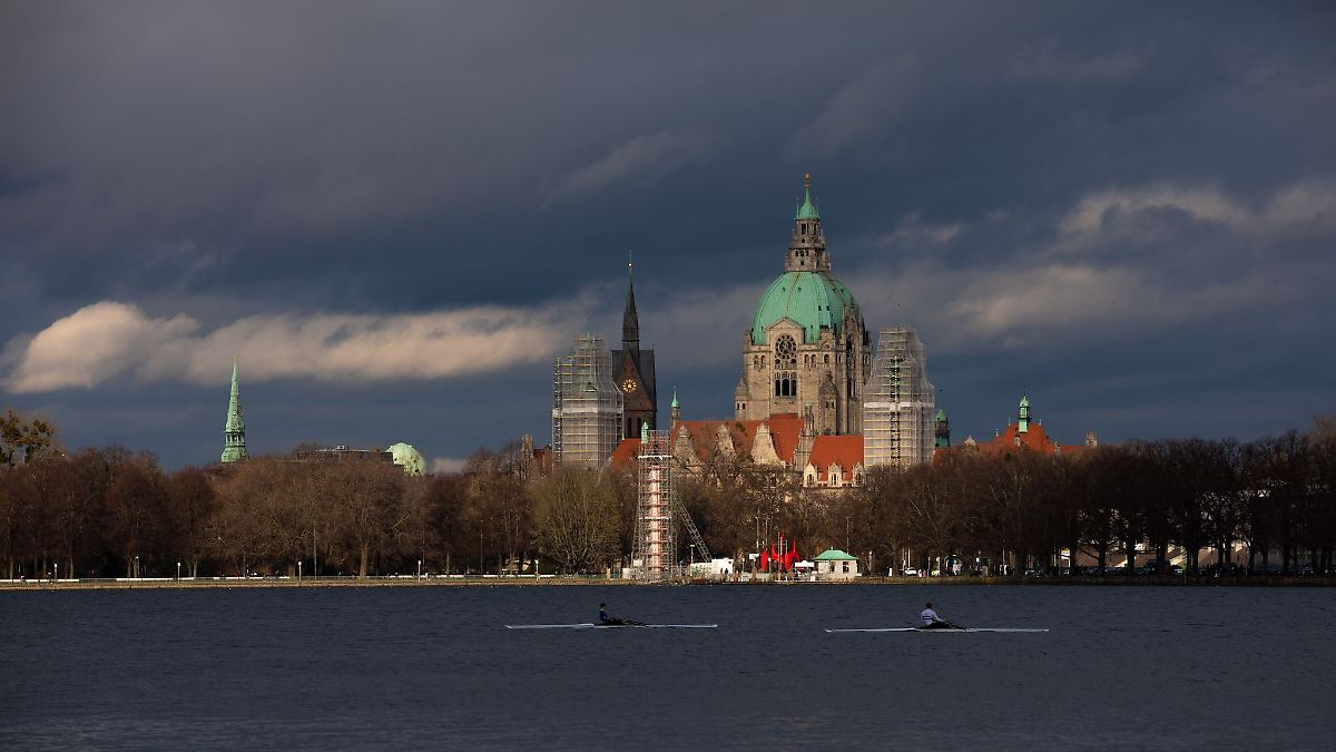 Niedersachsen & Bremen: Wolken und Sonne in Bremen und Niedersachsen