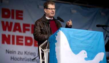 Nach Russland-Manifest: Verliert Ralf Stegner jetzt einen Top-Posten? | Politik