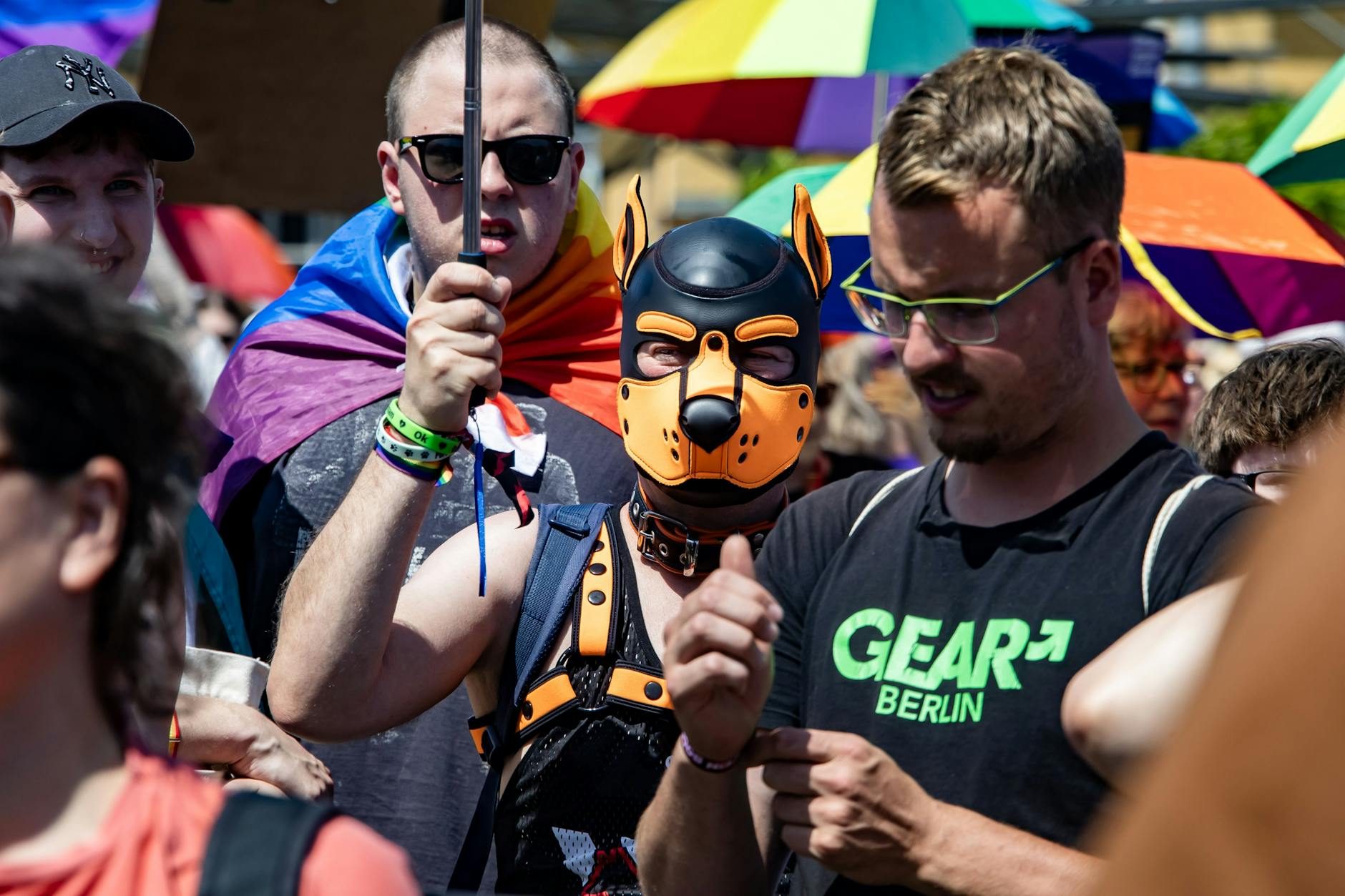 Teilnehmende auf dem zweiten CSD im brandenburgischen Eberswalde.