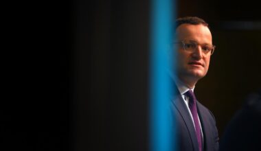 Scharfe Kritik an Spahns Atomwaffen-Vorschlag