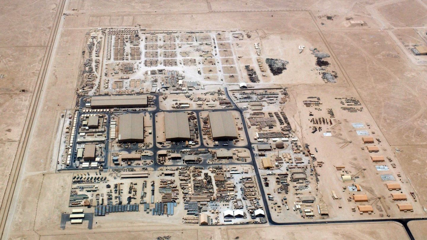 Ein Luftbild von Al Udeid, dem Luftwaffenstützpunkt der USA im Iran