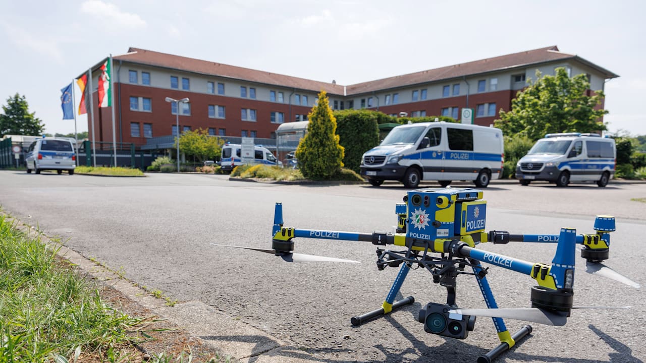 Gefängnisausbruch! Rocker flieht aus Gefängnis in Bielefeld (NRW) | Regional