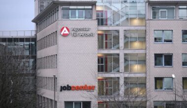 Neue Weisung beim Jobcenter in Dortmund: 5000 Euro Bürgergeld für den Autokauf | Politik