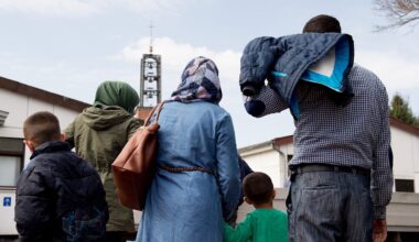 Unglaubliche Wartezeiten: So viele wollen per Familiennachzug nach Deutschland | Politik