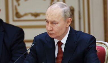 "Wir zahlen mit Inflation": Putin will Rüstungsausgaben senken