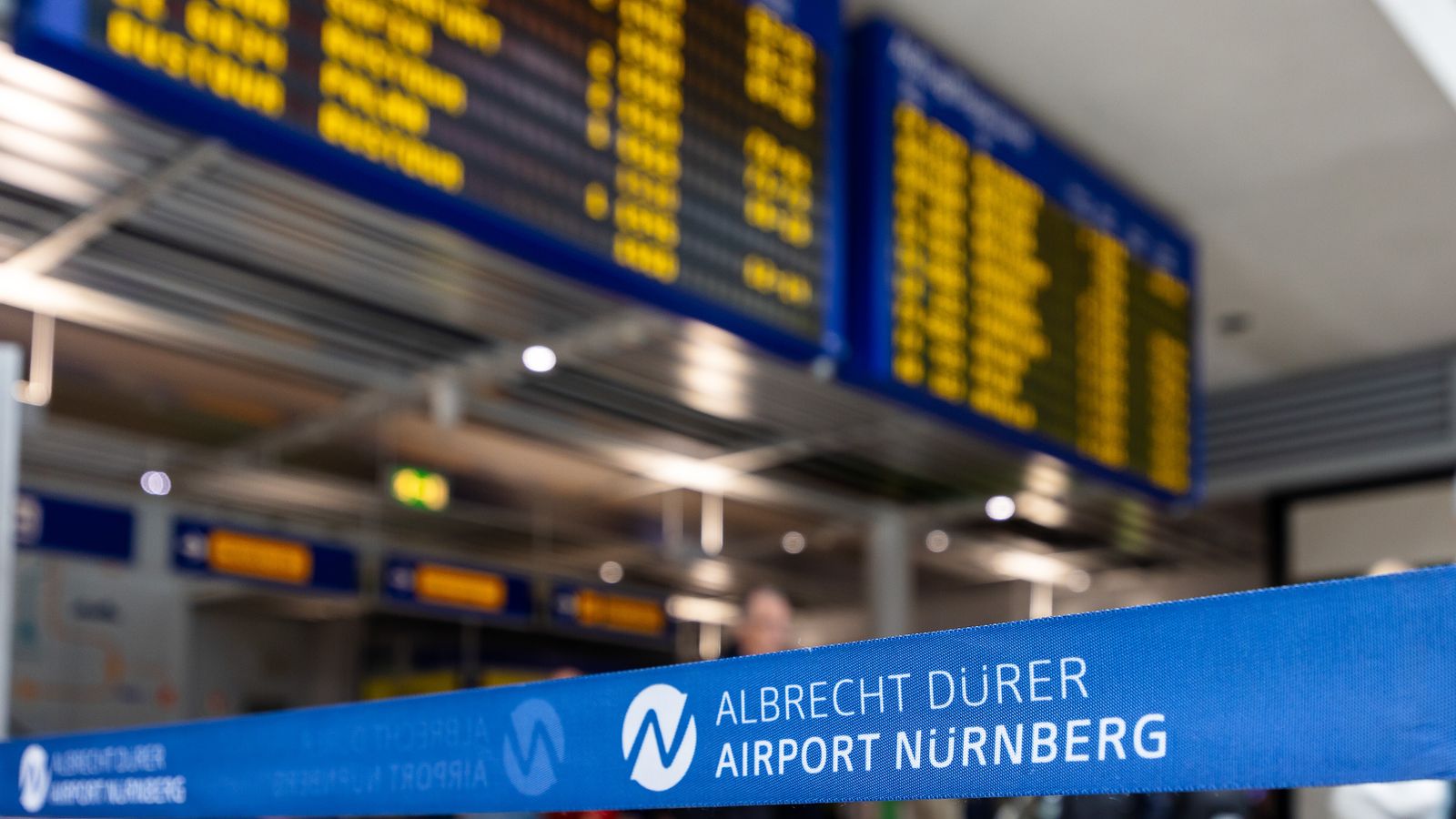 Wenig Passagiere: Deutsche Luftfahrt klagt über hohe Steuern