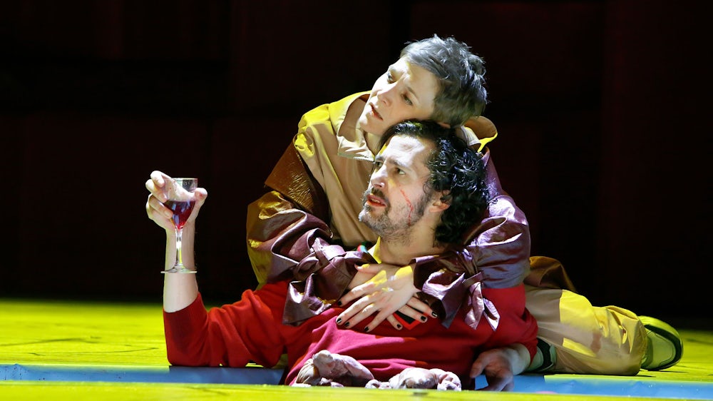 Ins Theater, wenn's die Zeit erlaubt: Konstantin Krimmel will sich die „Salome“ im Resi anschauen, hier Lisa Stiegler und Nicola Mastroberardino in einer Szene.
