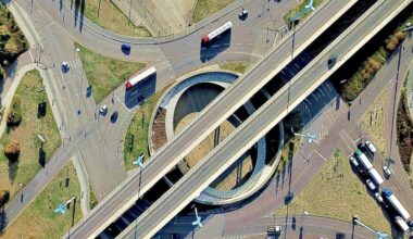 Dieses Bild ist bald Vergangenheit. Nach 60 Jahren sollen die Brücken über das Rondell auf dem Riebeckplatz abgerissen werden.