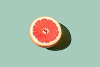 Bild zum Thema Beim Frühstück abnehmen: Darum solltest du schon morgens Grapefruits essen