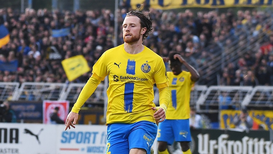 Regionalliga: Winterneuzugang Cevis bleibt bei Lok Leipzig