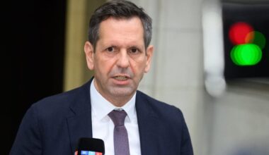 Niedersachsen: Ministerpräsident Lies verletzt Radfahrer mit Autotür