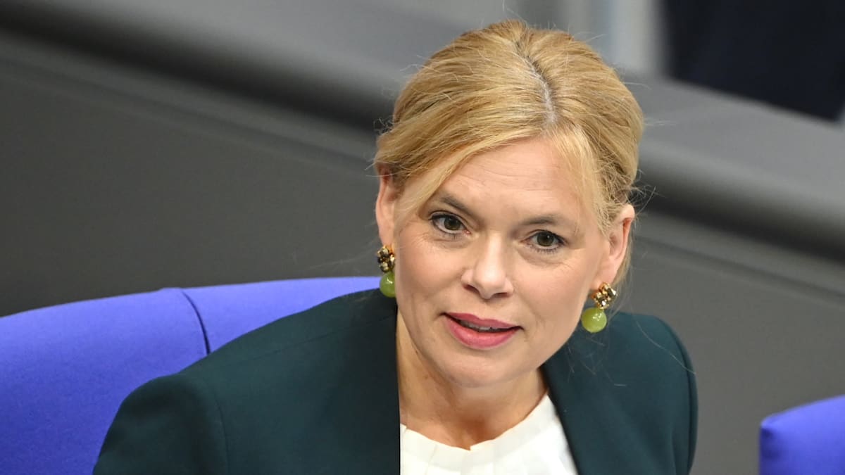 Julia Klöckner für „Merz macht Dunja Hayali fertig“-Post auf Instagram in der Kritik