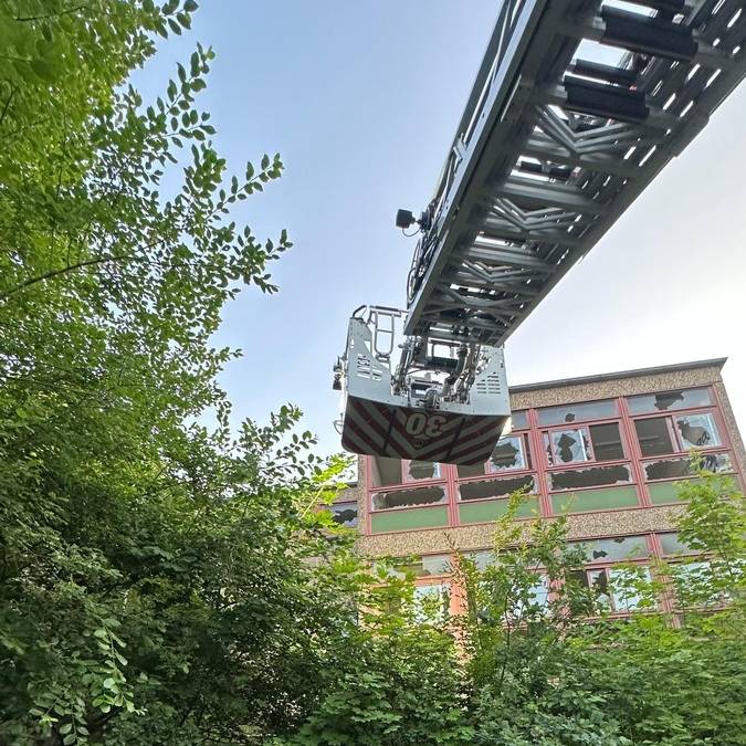 Brand in leerstehender Schule in Essen