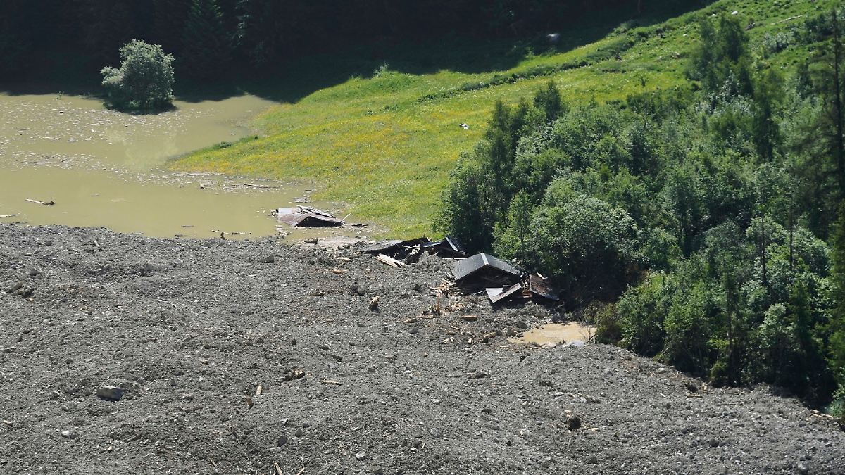 Erste Stargäste der Mega-Hochzeit reisen mit dem Wassertaxi an - N-TV
