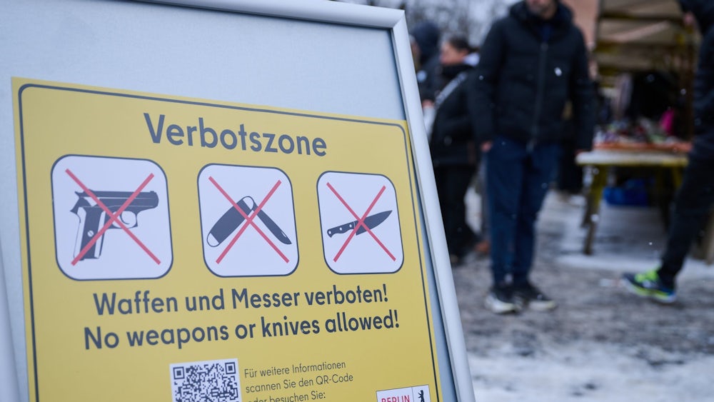Am Leopoldplatz sind Waffen und Messer schon jetzt verboten. (Archivfoto)