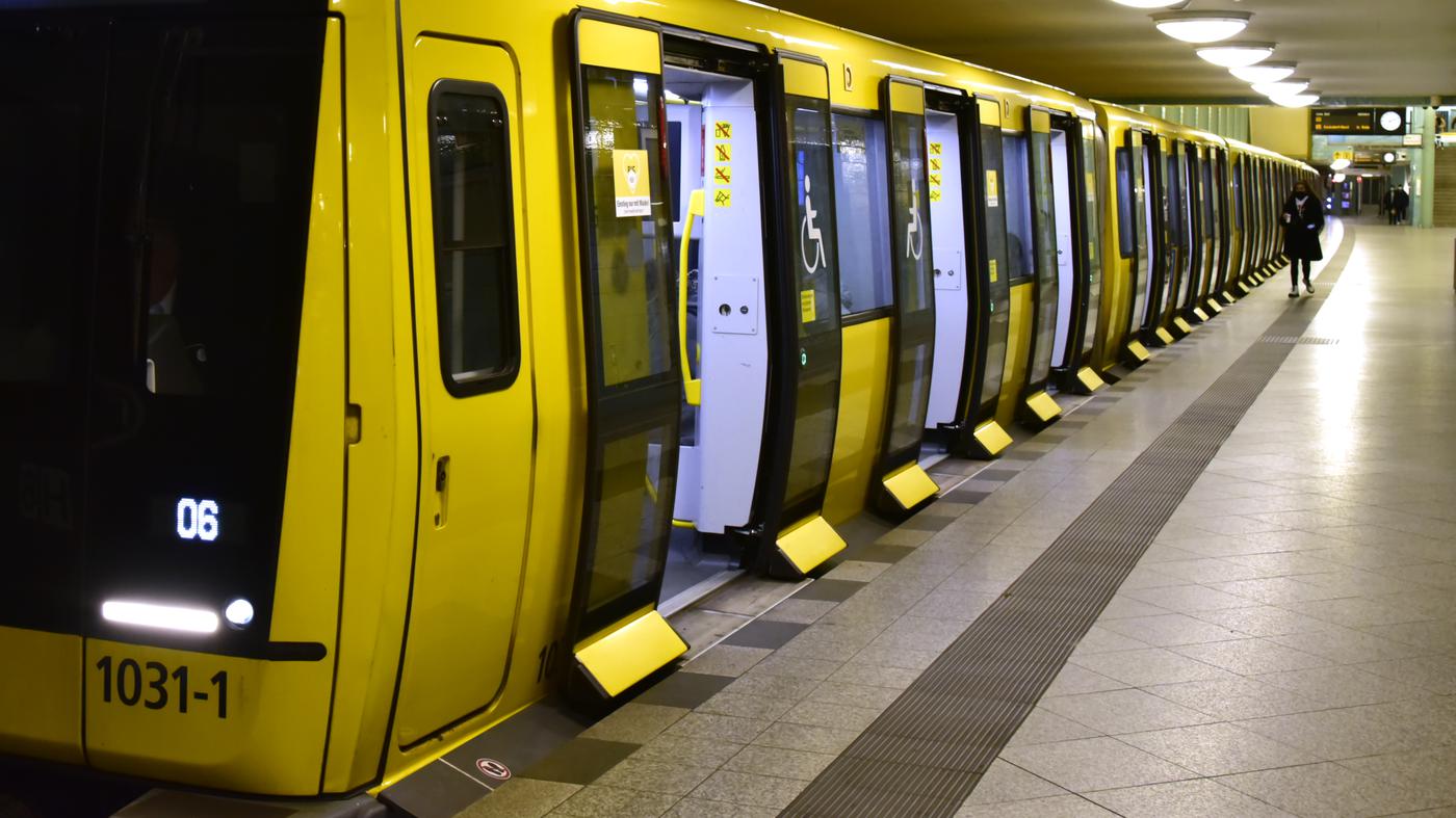 Menschen mit Behinderung können Fahrräder kostenlos in U-Bahn mitnehmen