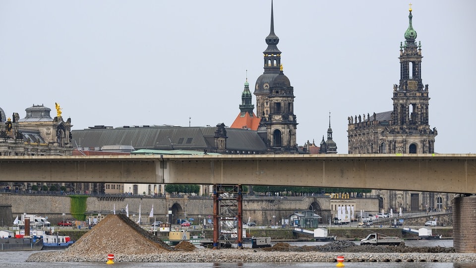 Abriss des Carolabrücke in Dresden geht am Donnerstag weiter