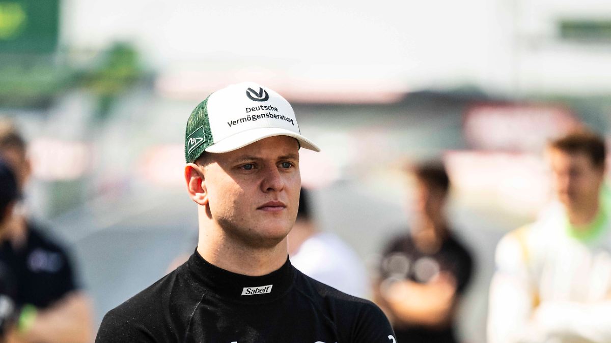 Mit 340 km/h zurück ins Glück?: Schumacher fremdelt mit Le Mans und kämpft um "Lebenstraum"