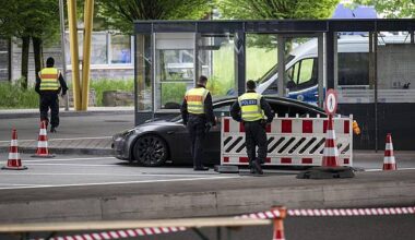 Berlin | Migrationsrechtler sieht bei Zurückweisungen offene Fragen